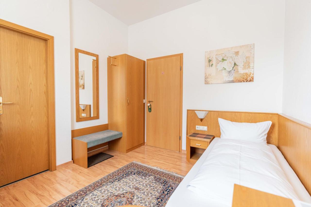 Hotel Am Roemerplatz Ulm Dış mekan fotoğraf