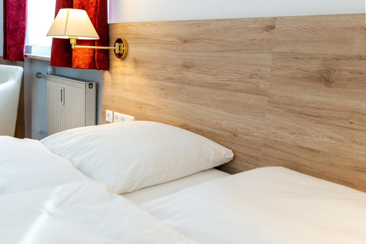 Hotel Am Roemerplatz Ulm Dış mekan fotoğraf