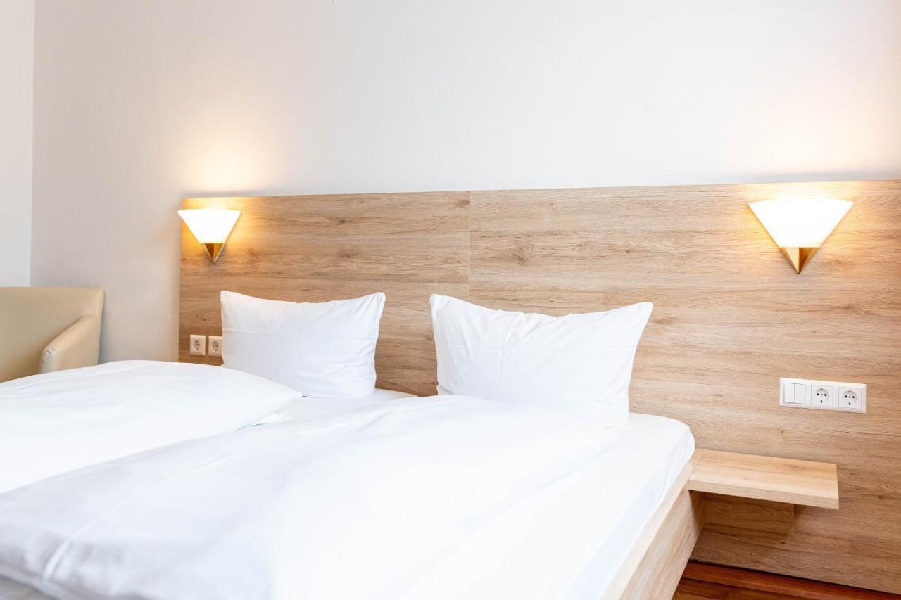 Hotel Am Roemerplatz Ulm Dış mekan fotoğraf